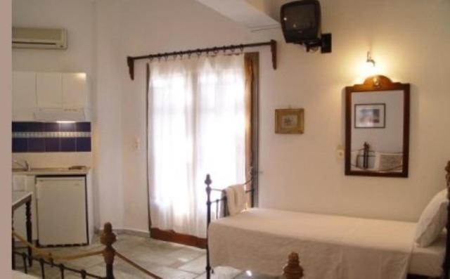 Pleoussa Studio And Apartments Skopelos Habitación foto