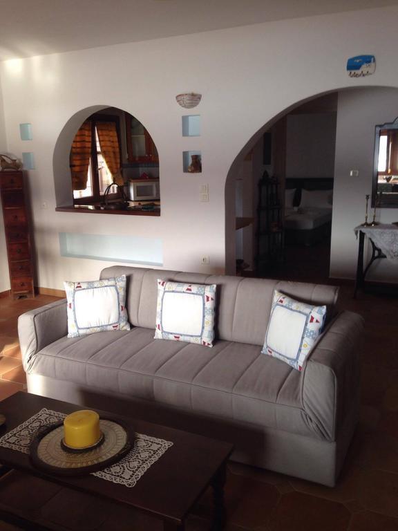 Pleoussa Studio And Apartments Skopelos Exterior foto
